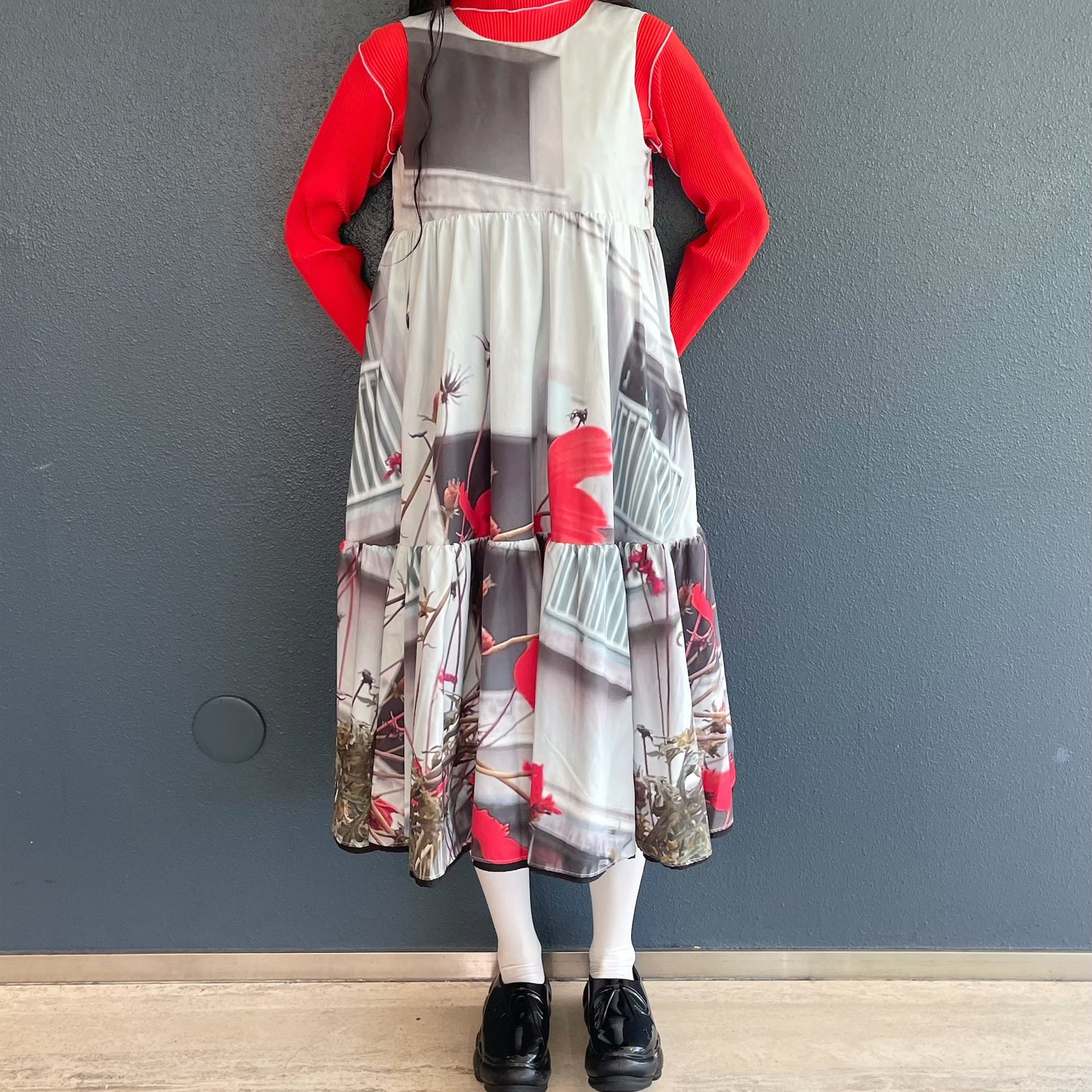 REVERSIBLE GATHER ONE-PIECE / FLOWER x BLACK / リバーシブルギャザーワンピース