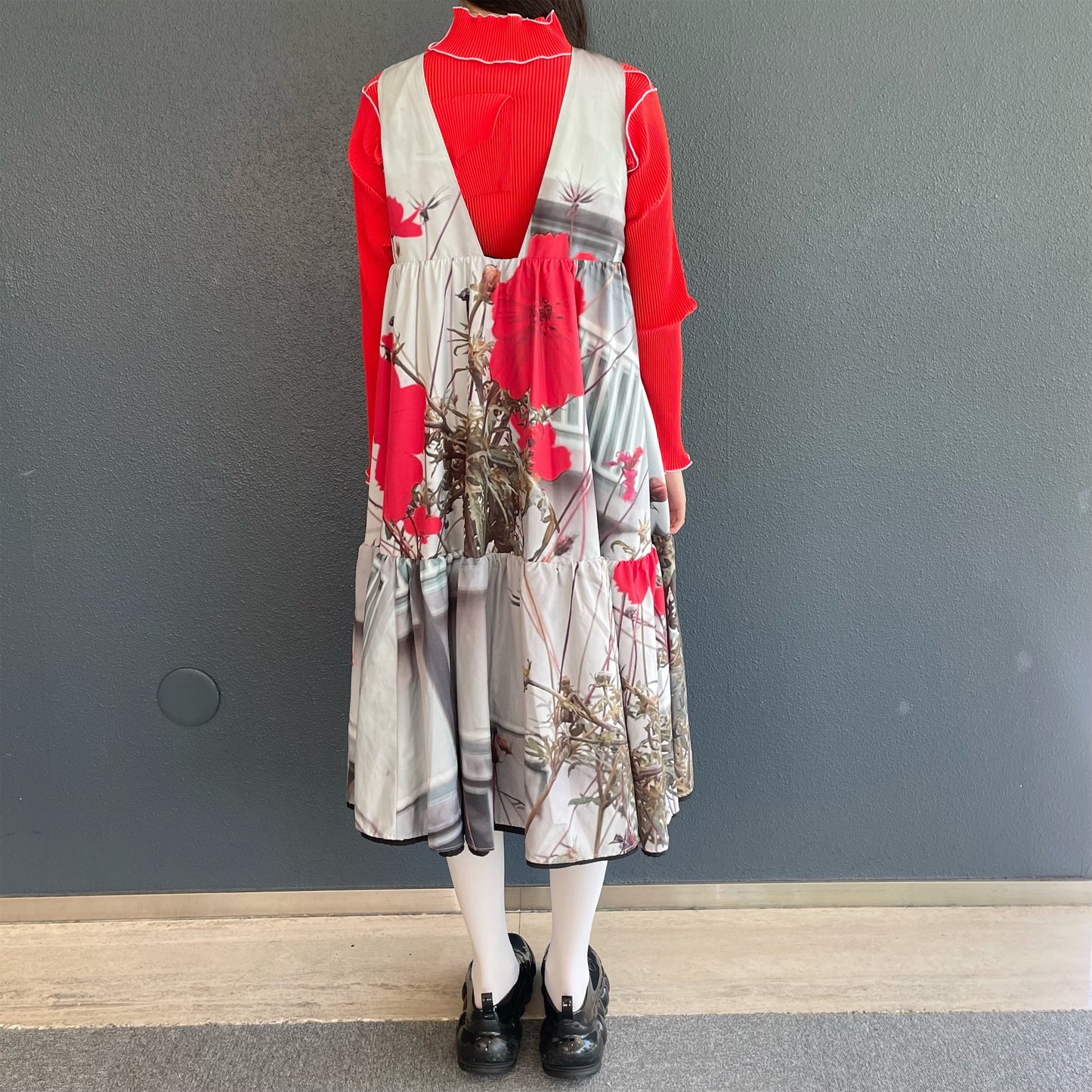 REVERSIBLE GATHER ONE-PIECE / FLOWER x BLACK / リバーシブルギャザーワンピース
