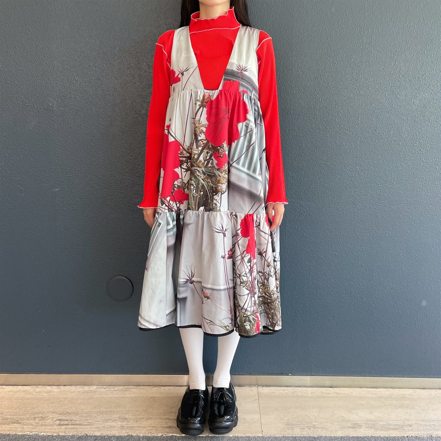 REVERSIBLE GATHER ONE-PIECE / FLOWER x BLACK / リバーシブルギャザーワンピース