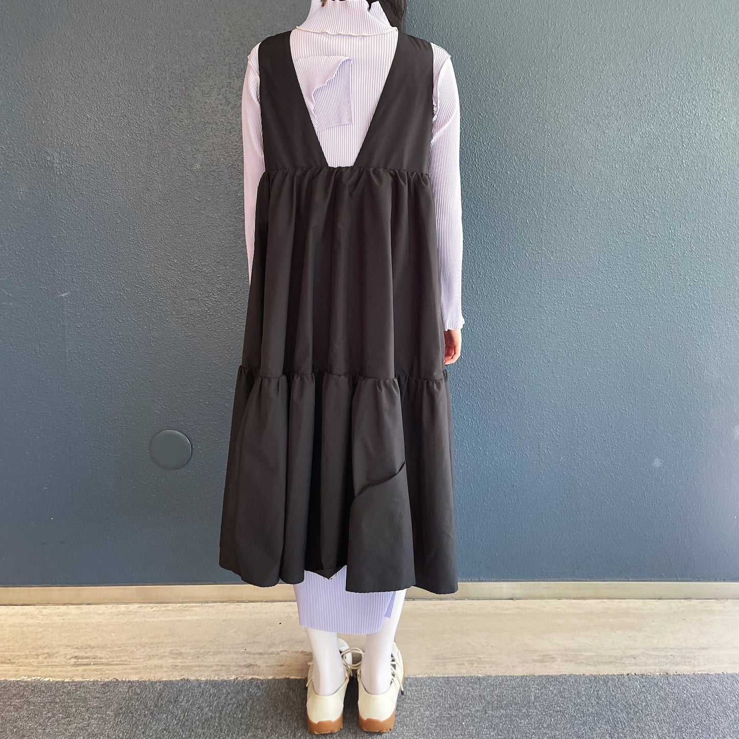 REVERSIBLE GATHER ONE-PIECE / FLOWER x BLACK / リバーシブルギャザーワンピース