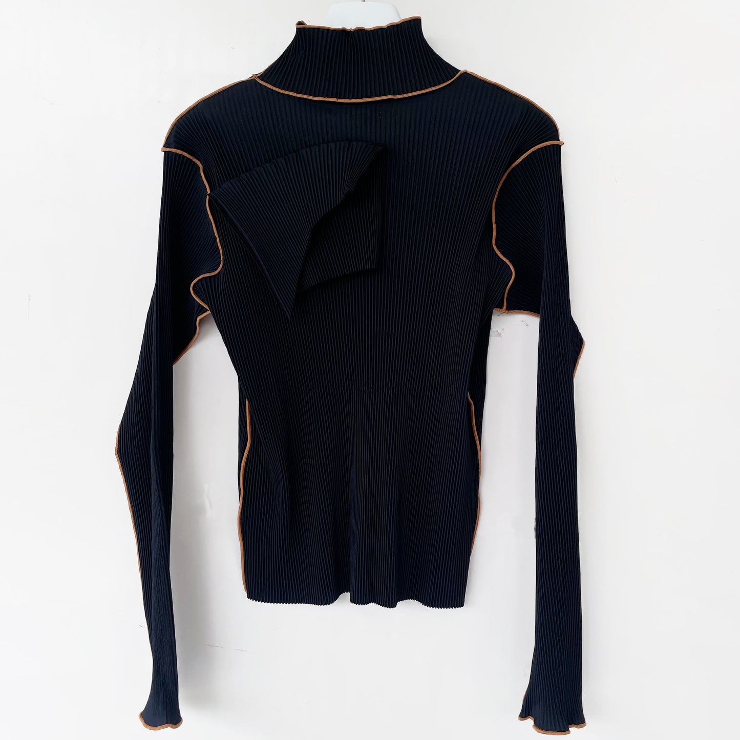 TODO WAVE LONG SLEEVE TOP*HIGH NECK TYPE / BLACK / ウェーブロングスリーブトップ