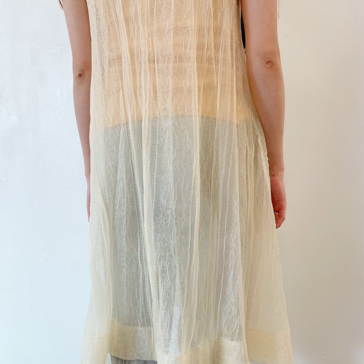 curtains dress / beige / プリーツシアードレス