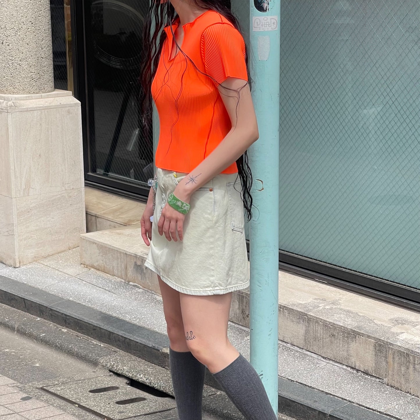 U-NECK TINY TOP / NEON / Uネックプリーツトップ