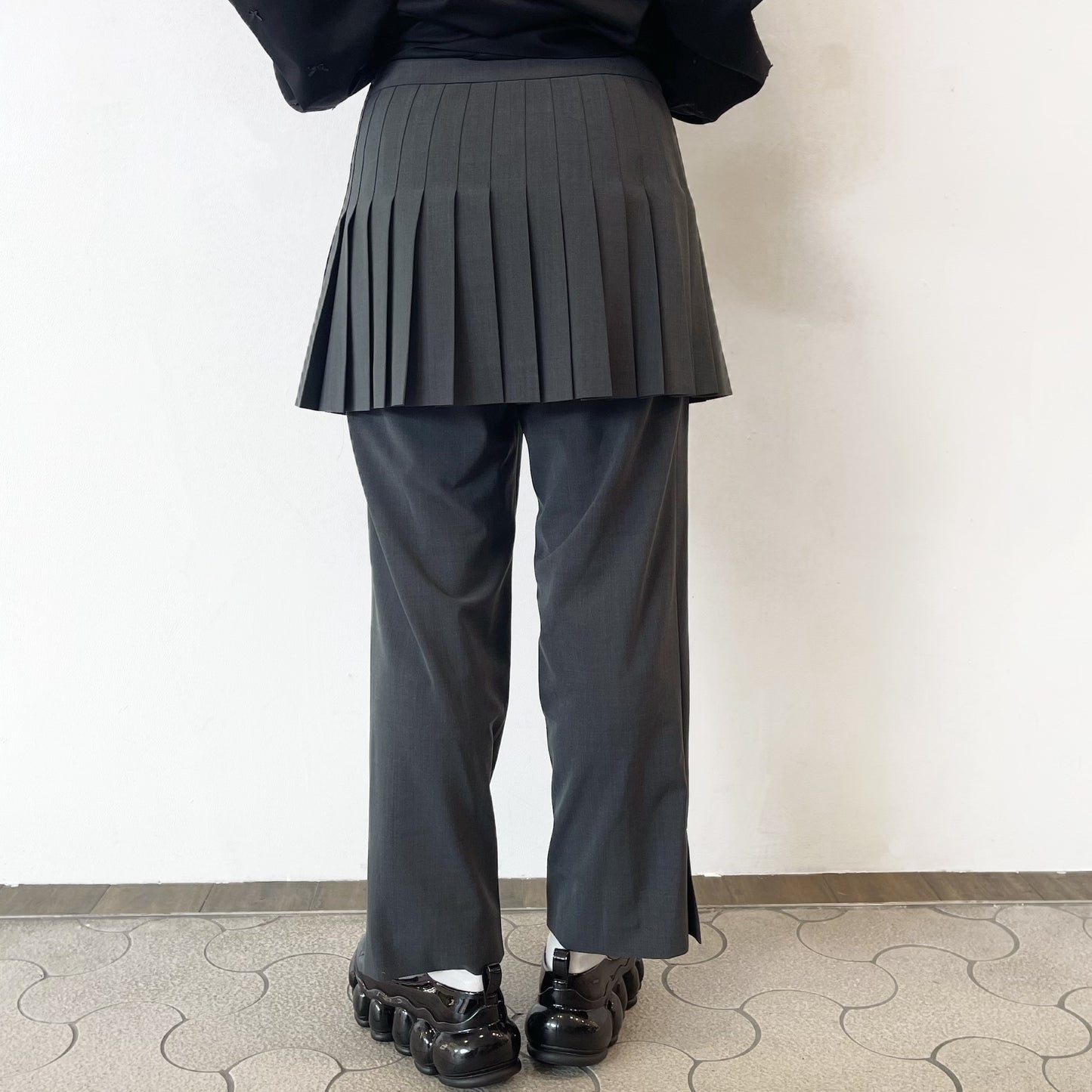 Simone Skirt Pants / Gray / プリーツスカートパンツ