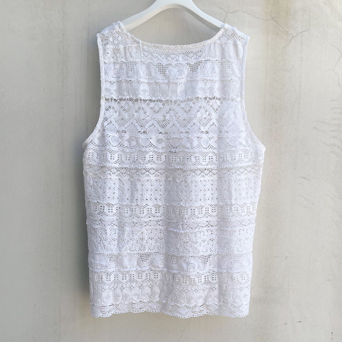 LACE TANK TOP / WHITE / LACE TANK TOP