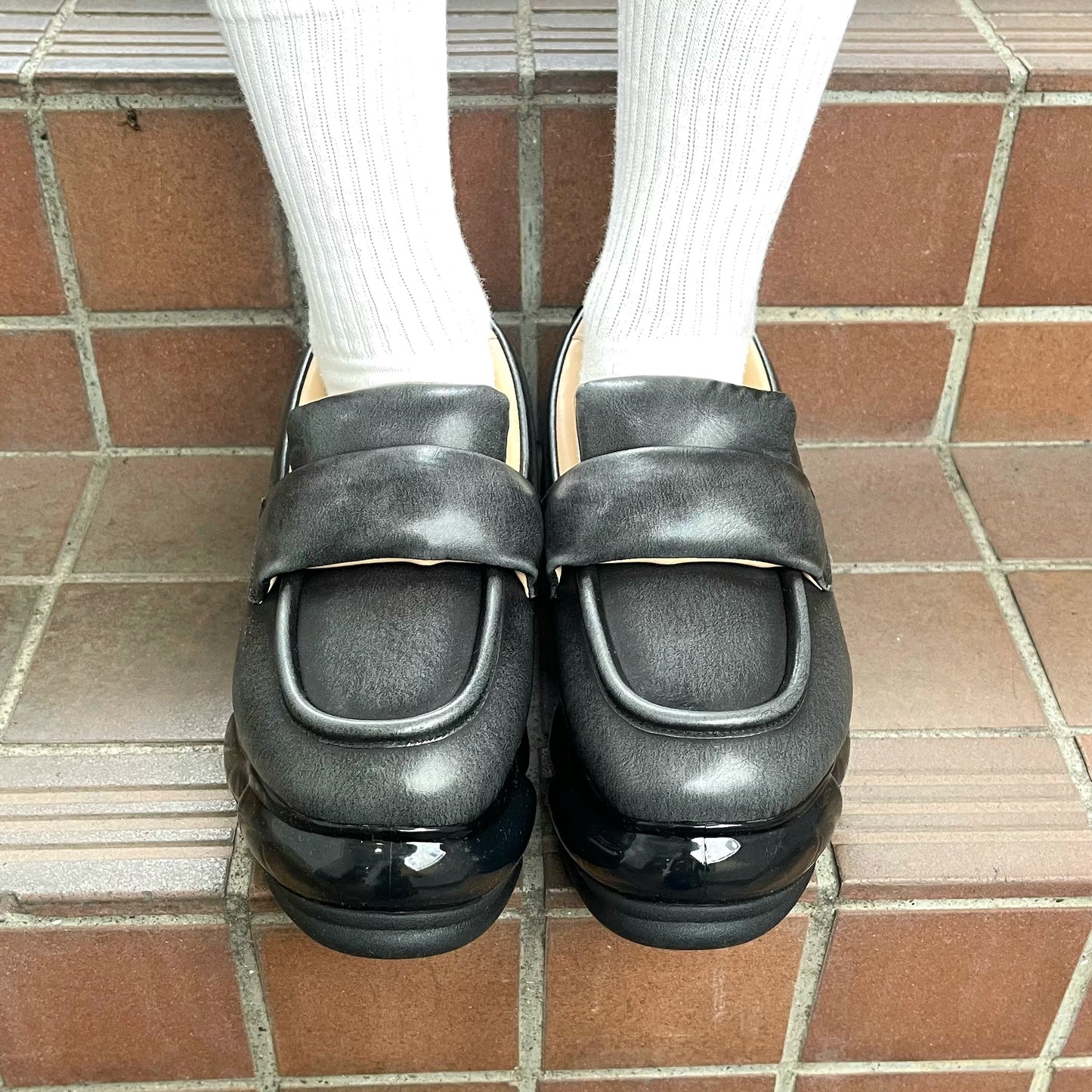 NEW JEWELRY PUFF LOAFER / BLACK / パフローファー