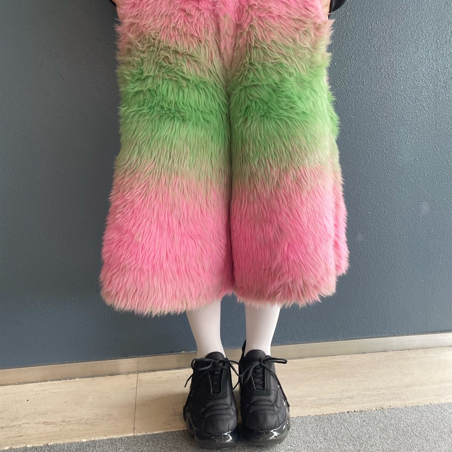 FAUX-FUR SHORT PANTS / PINK × GREEN / フェイクファーパンツ
