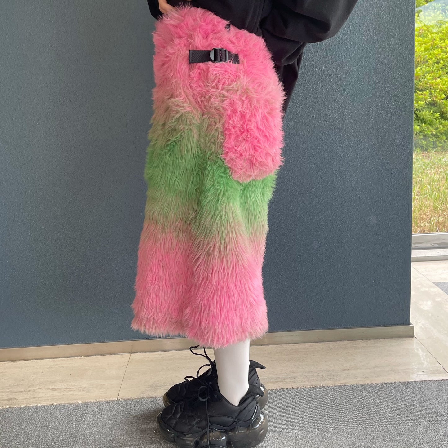 FAUX-FUR SHORT PANTS / PINK × GREEN / フェイクファーパンツ