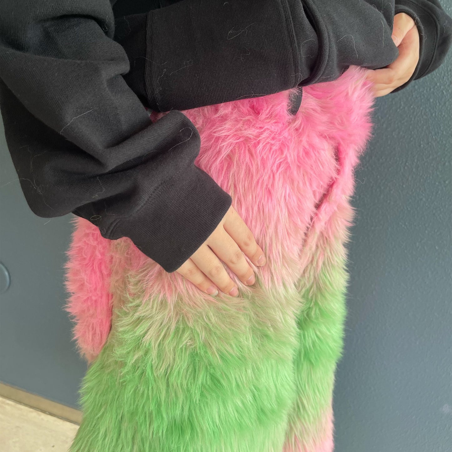 FAUX-FUR SHORT PANTS / PINK × GREEN / フェイクファーパンツ