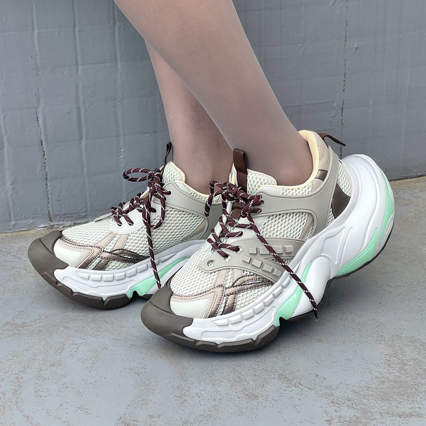 MULTIVERSE Ⅱ / ASH / MIKIOSAKABEスニーカー