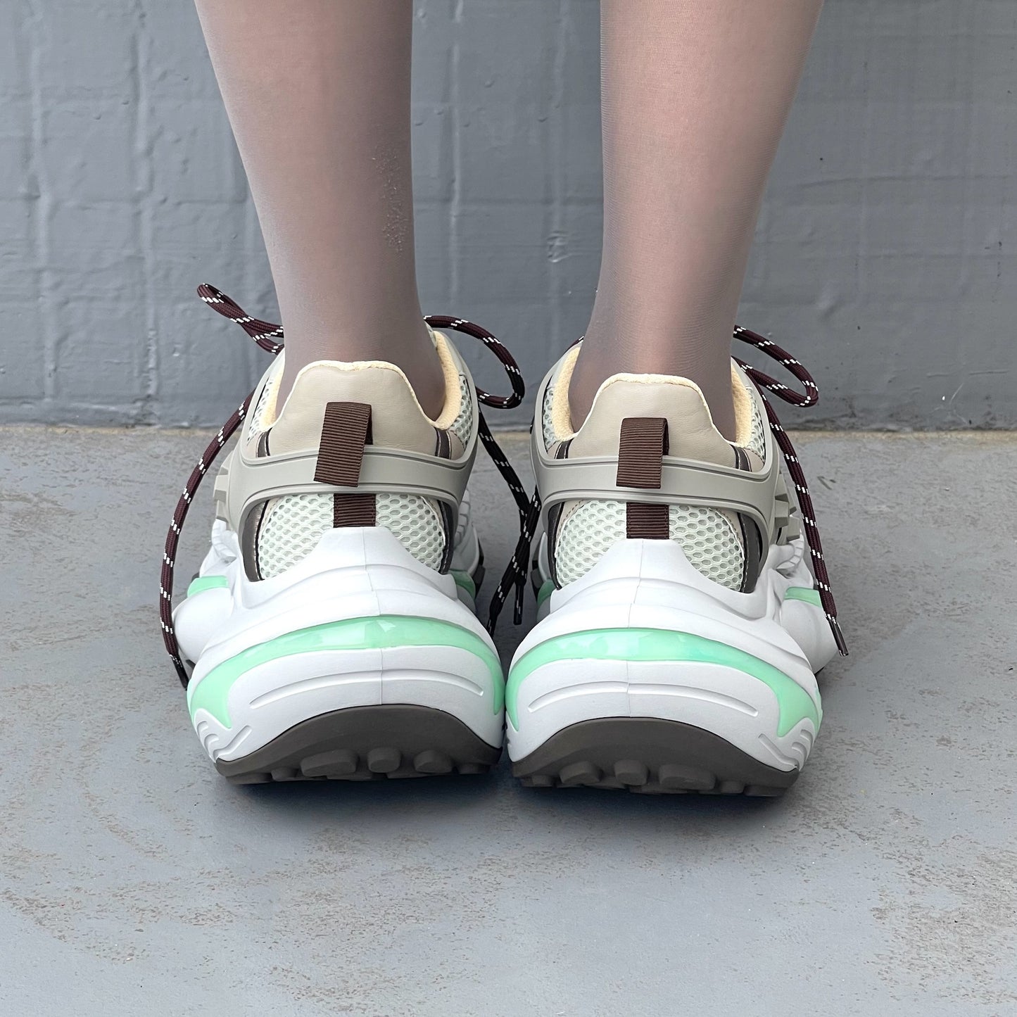 MULTIVERSE Ⅱ / ASH / MIKIOSAKABEスニーカー