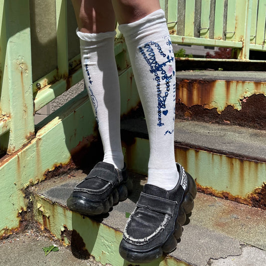 【SHEEP SOUVENIR】sheep is always here socks / long blue / ハイソックス