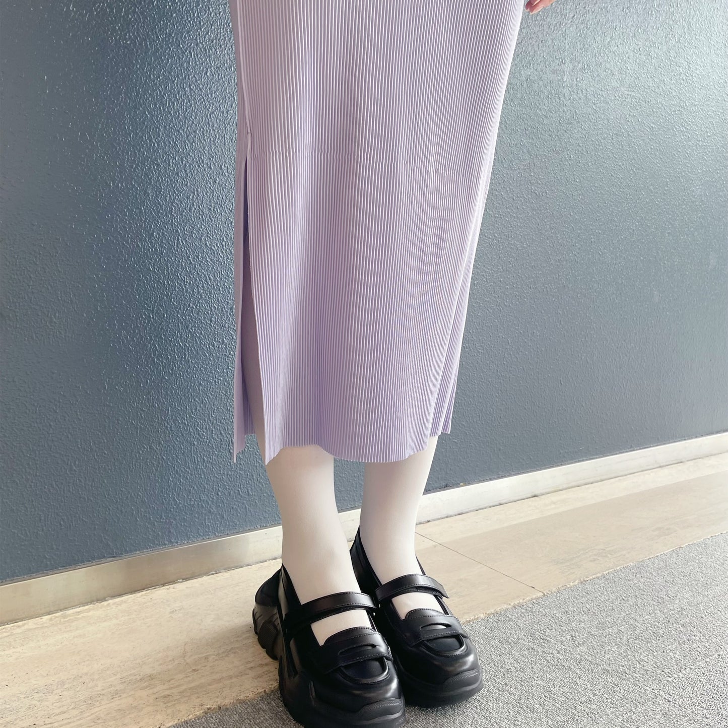 SPIRAL WAVE LONG SLEEVE DRESS *HIGH NECK TYPE / LAVENDER / プリーツハイネックドレス