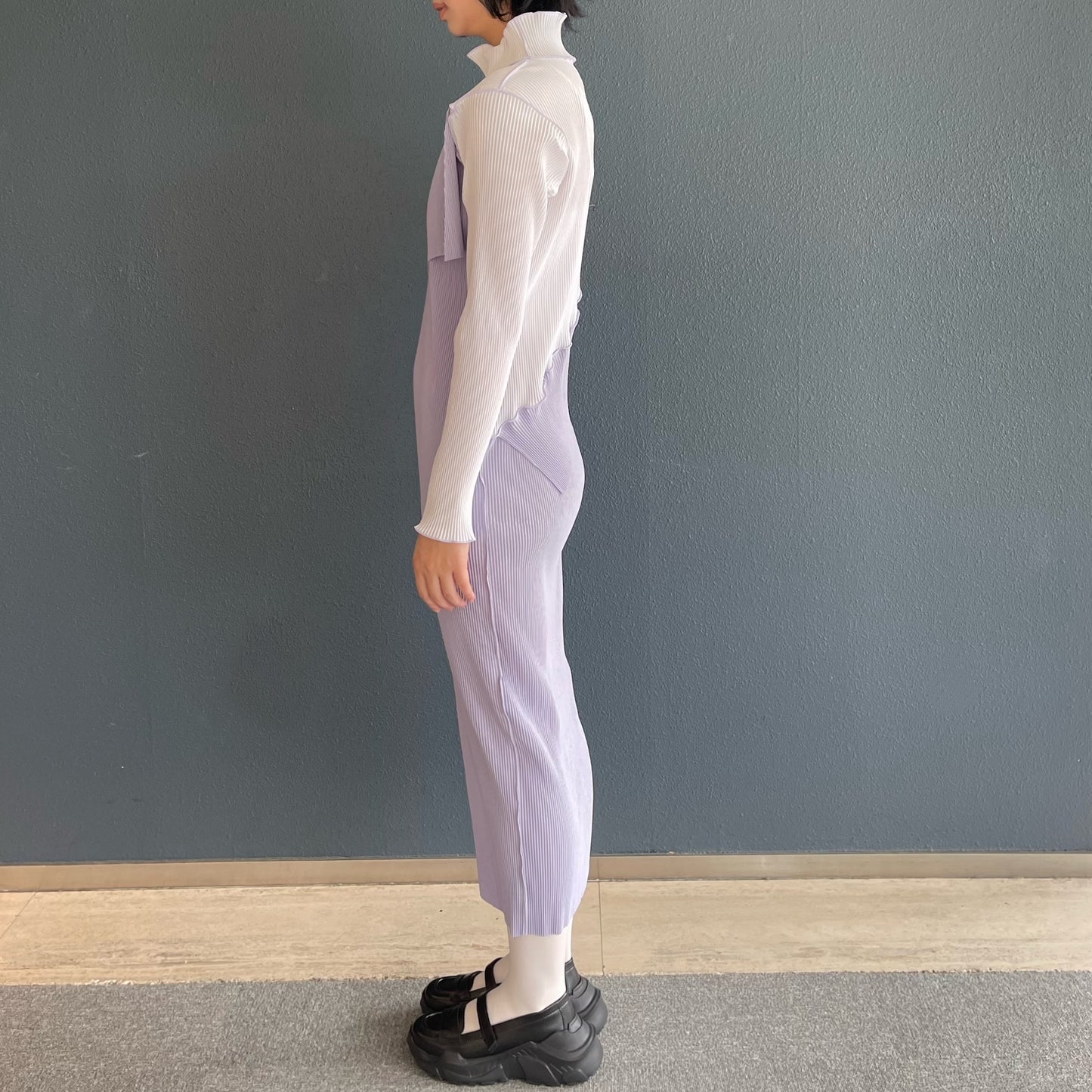 SPIRAL WAVE LONG SLEEVE DRESS *HIGH NECK TYPE / LAVENDER / プリーツハイネックドレス