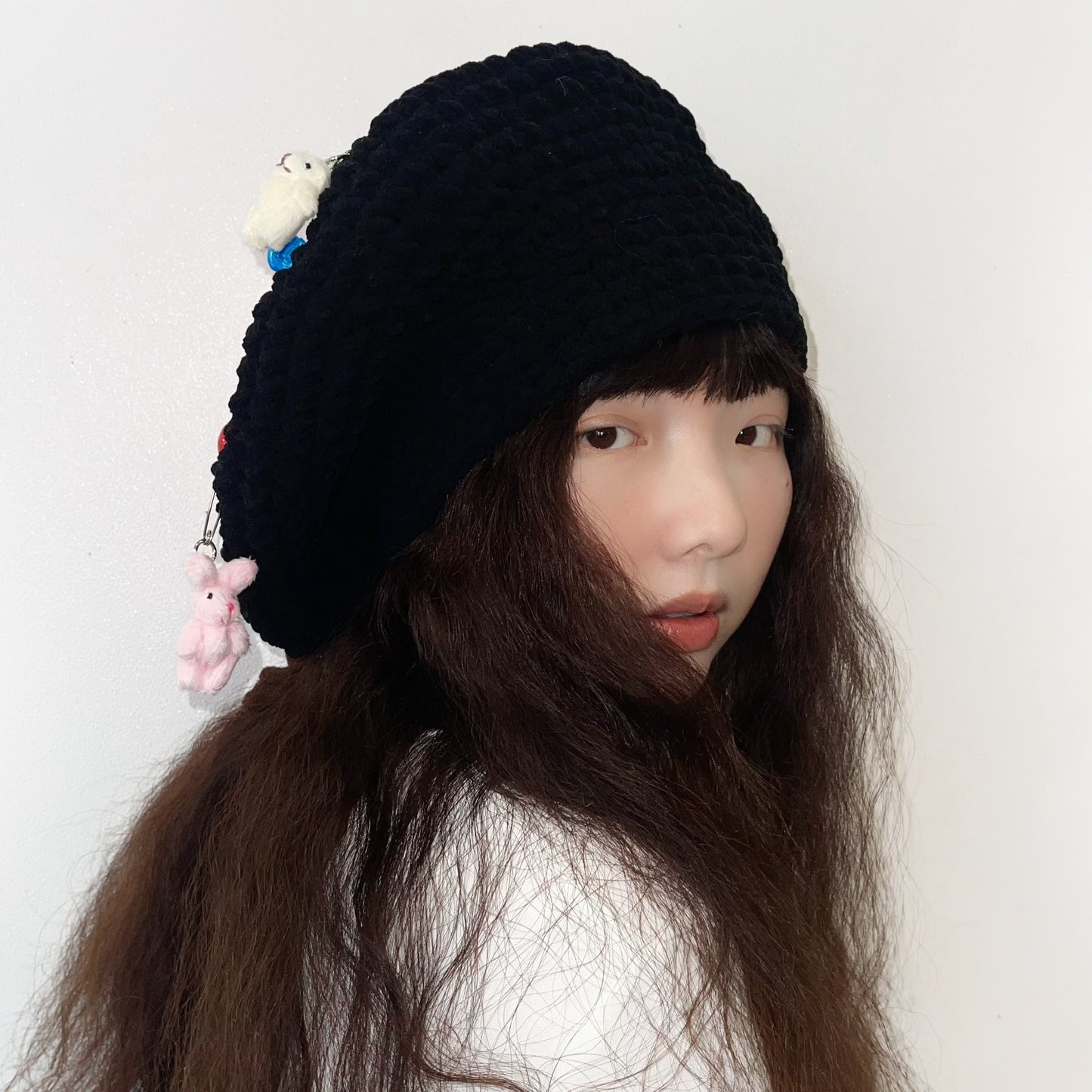 STRAWBERRY KNIT BERET / BLACK / ストロベリーニットベレー