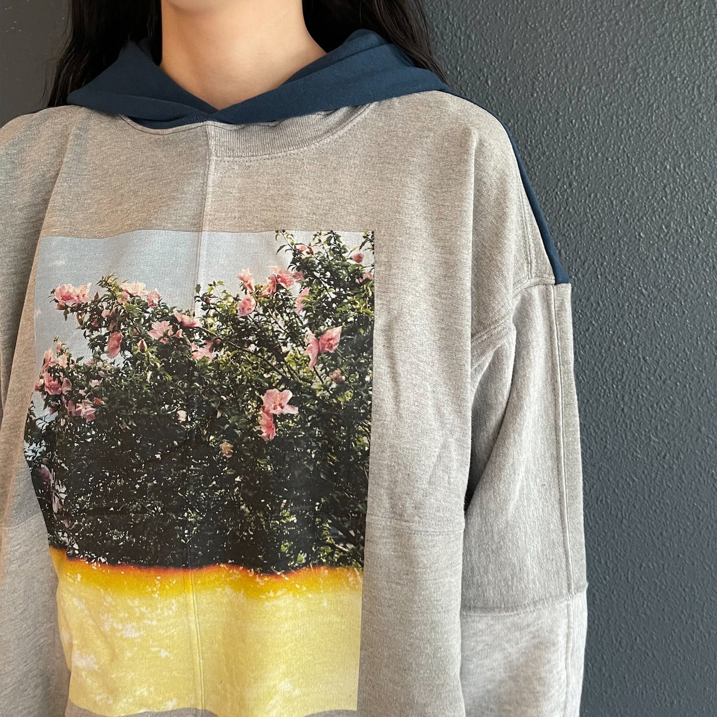 TWO-TONE HOODIE / BLUE YELLOW / 2トーンフーディー