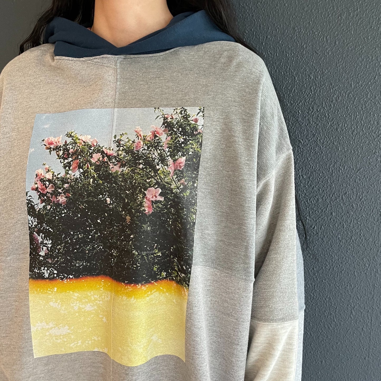 TWO-TONE HOODIE / BLUE YELLOW / 2トーンフーディー