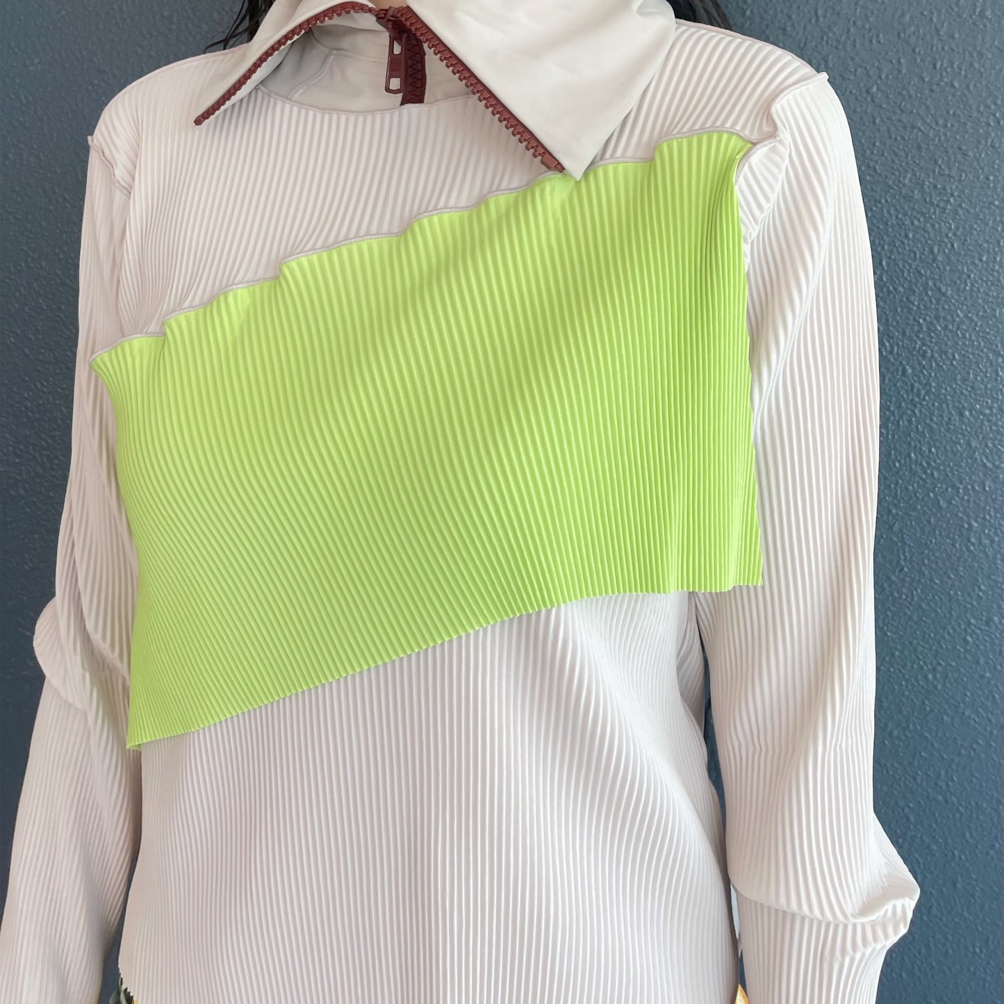 SPIRAL WAVE LONG SLEEVE TOP / LIGHT BEIGE / スパイラルウェーブロングスリーブトップ