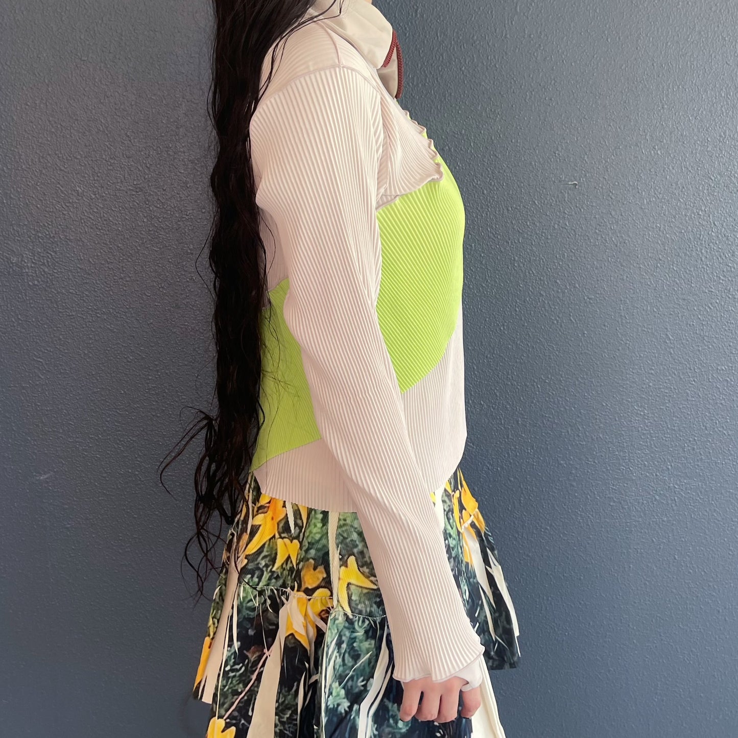 SPIRAL WAVE LONG SLEEVE TOP / LIGHT BEIGE / スパイラルウェーブロングスリーブトップ