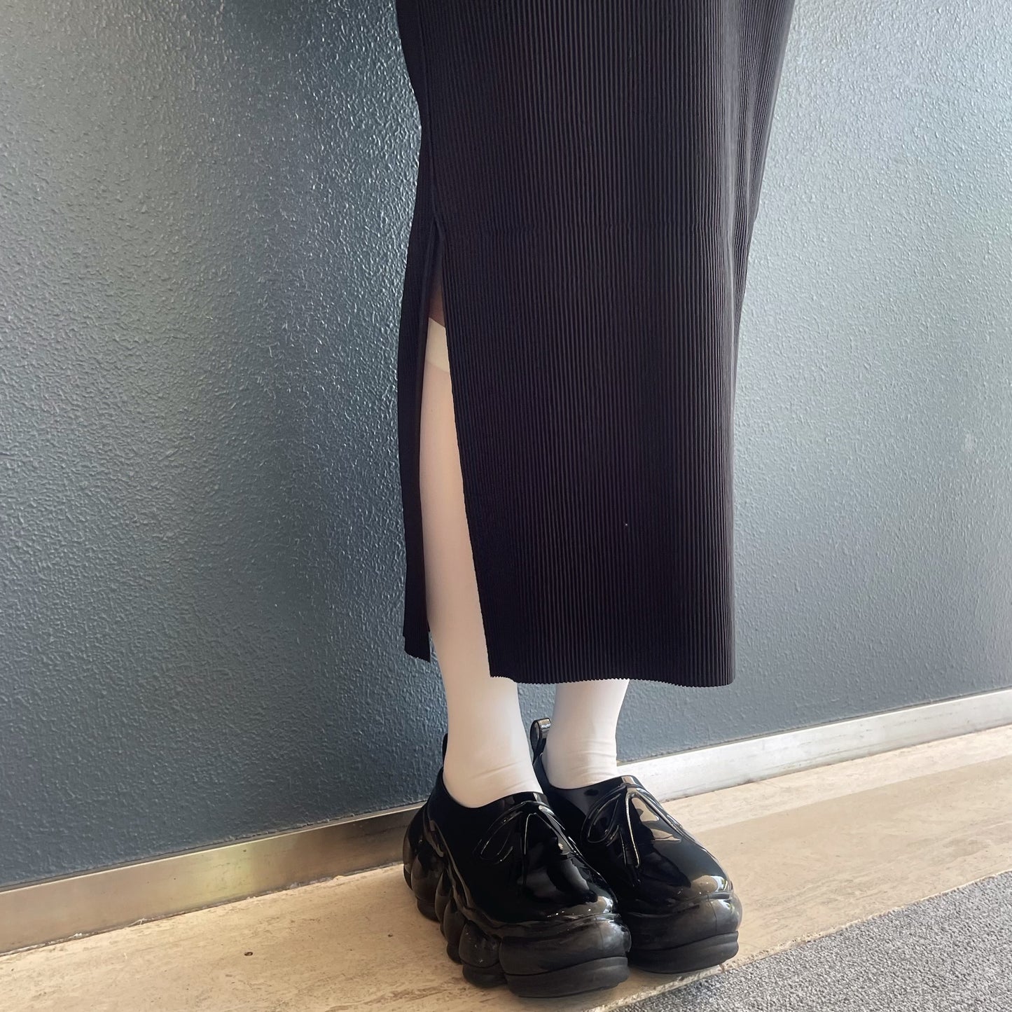SPIRAL WAVE LONG SLEEVE DRESS *HIGH NECK TYPE / BLACK / プリーツハイネックドレス