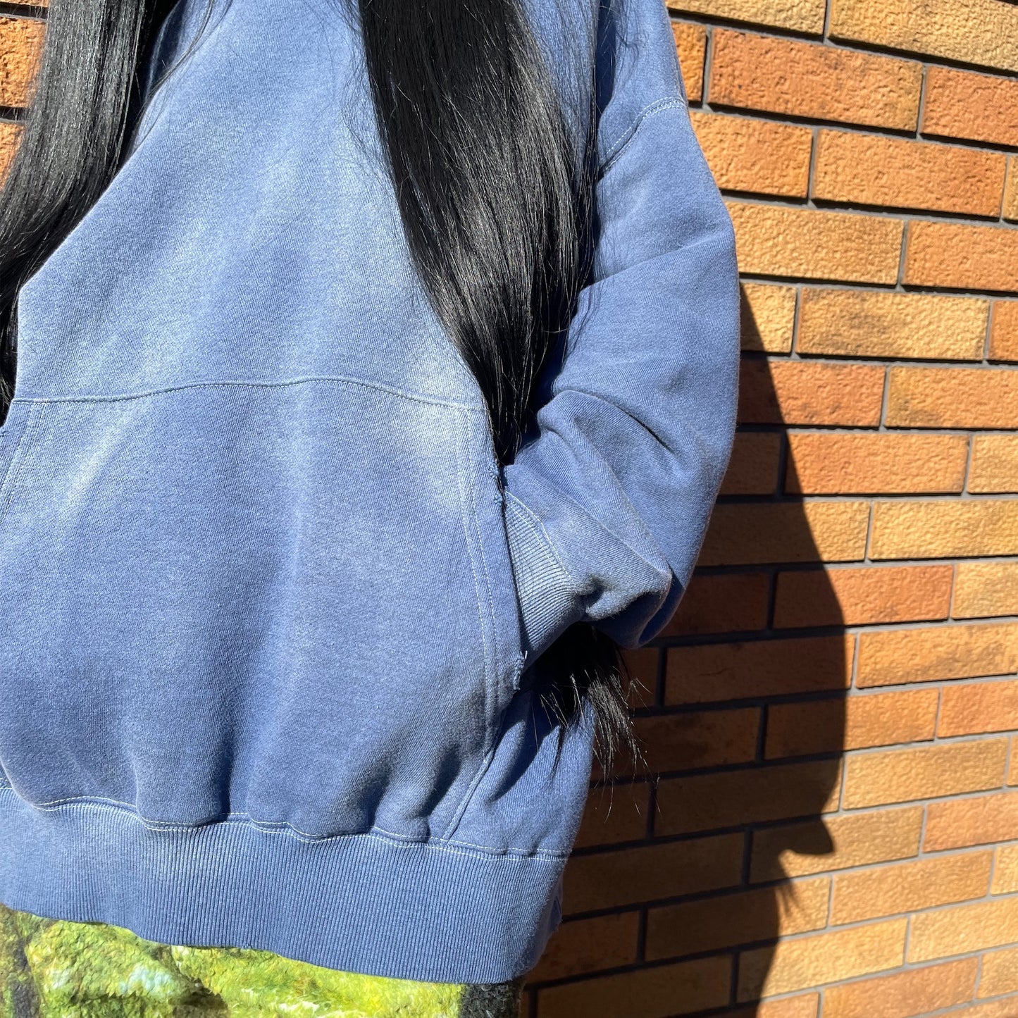 HOODIE/PHOTOCHROMIC/DARKD / BLUE / プリントフーディー