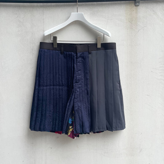 PLEATS SHORT PANTS / DARK / プリーツショートパンツ