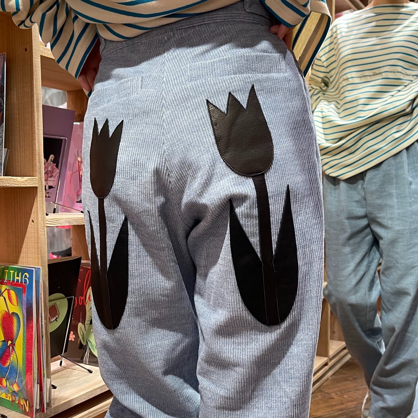 Tulips trousers / light blue / コーデュロイ