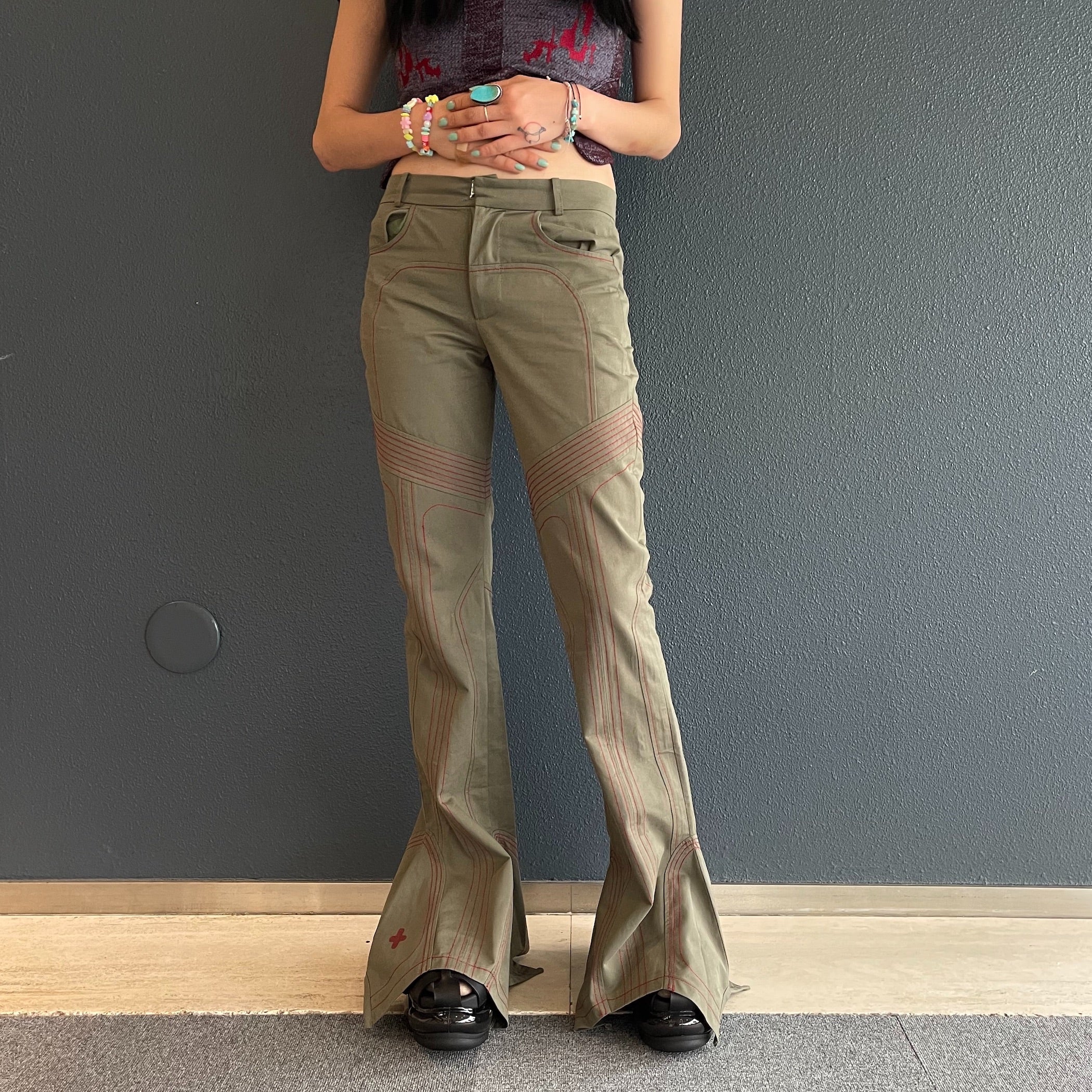 Aero Eiro' Trousers / Army Green / ステッチフレアパンツ | シープ