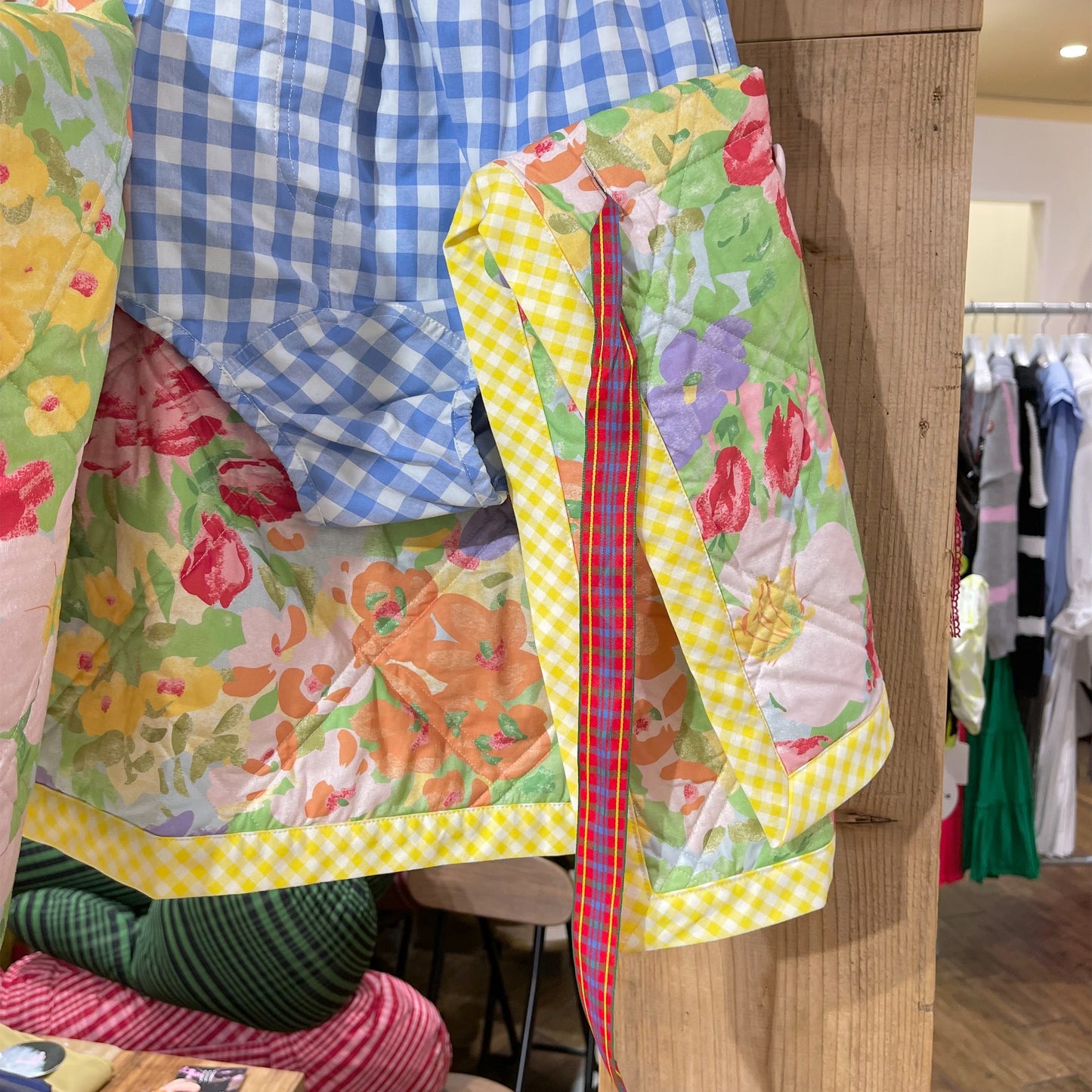 The Final Concealment 02 / Blue With Floral / ショートパンツ