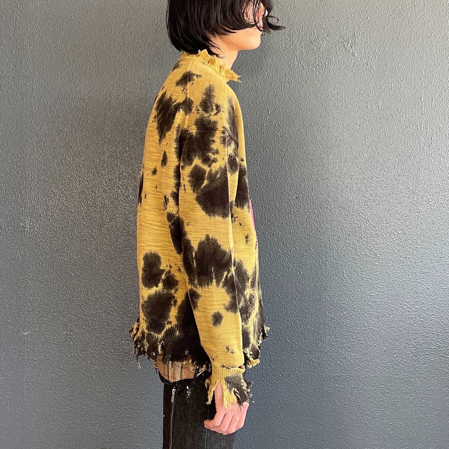 DESTROY PULLOVER KNIT THE LOVE WITCH PRINT / YELLOW / ダメージニット