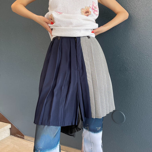 PLEATS SHORT PANTS / DARK / プリーツショートパンツ