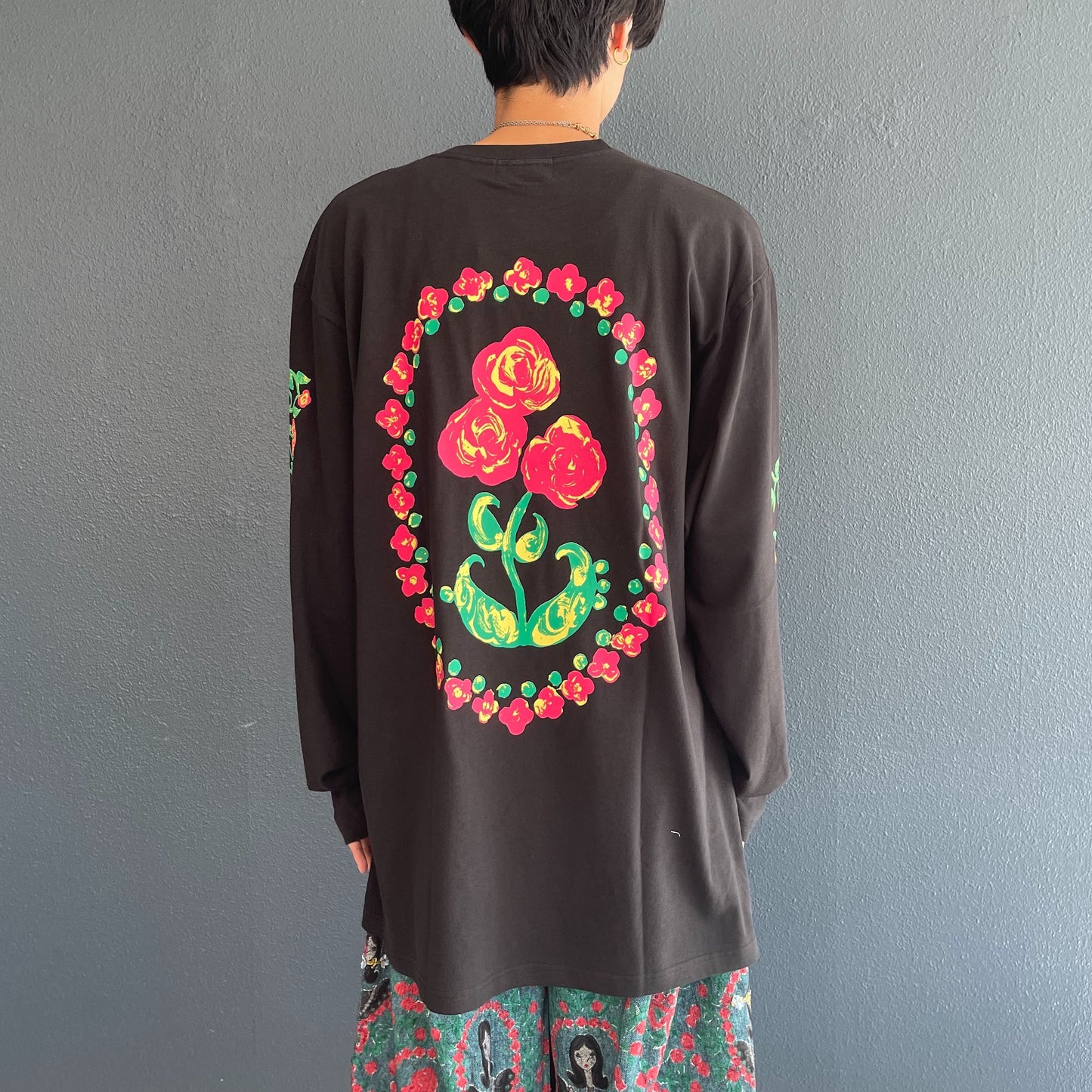 ROSE LONG SLEEVE T-SHIRT / BLACK / プリントロングスリーブTシャツ