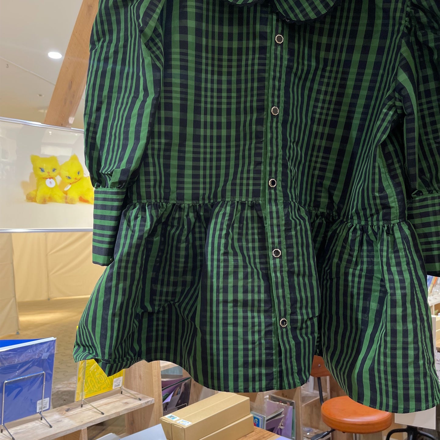 SIIILON / Butterfly effect blouse / GREEN × BLACK / パフスリーブ