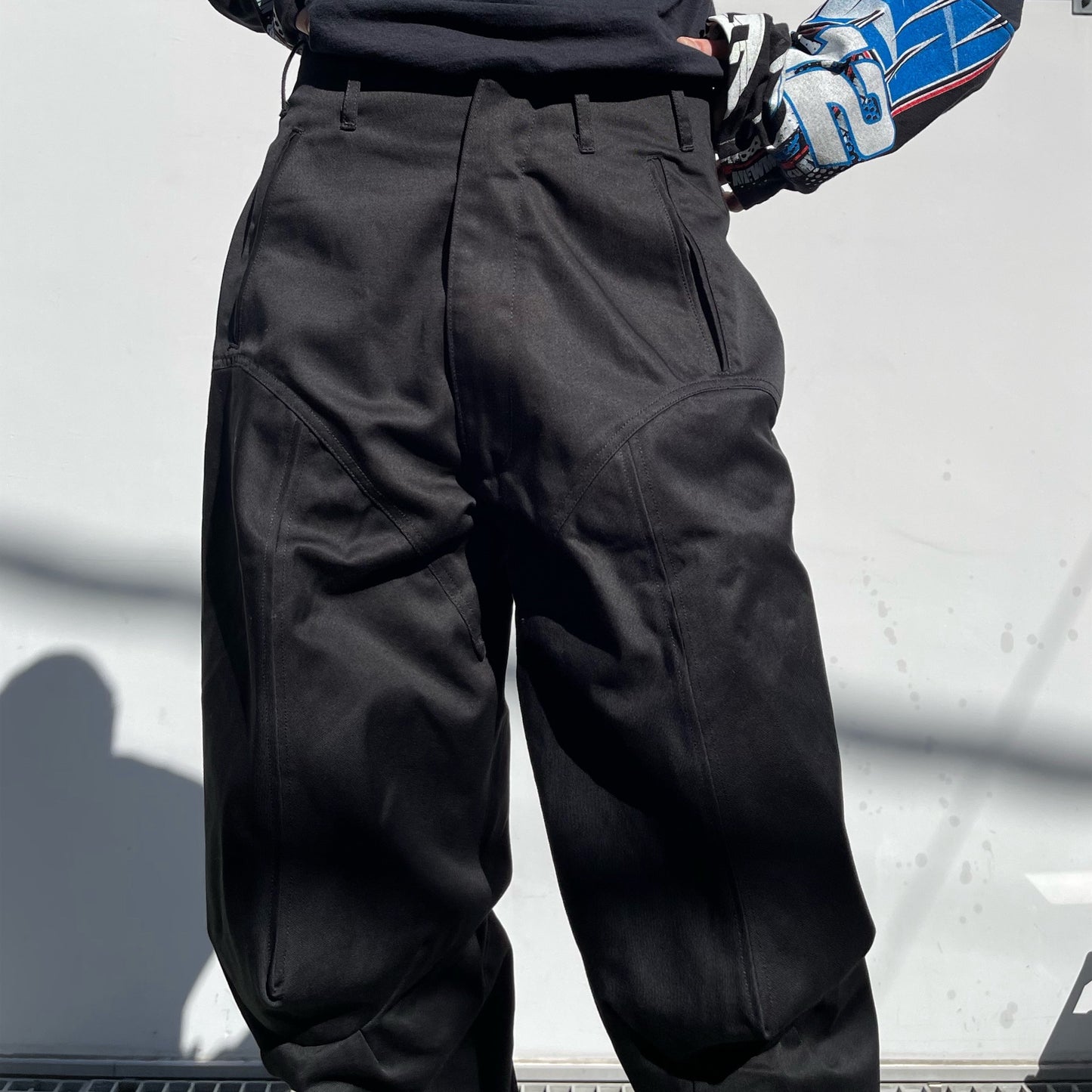 3D Knees Pants / Black / シルエットパンツ