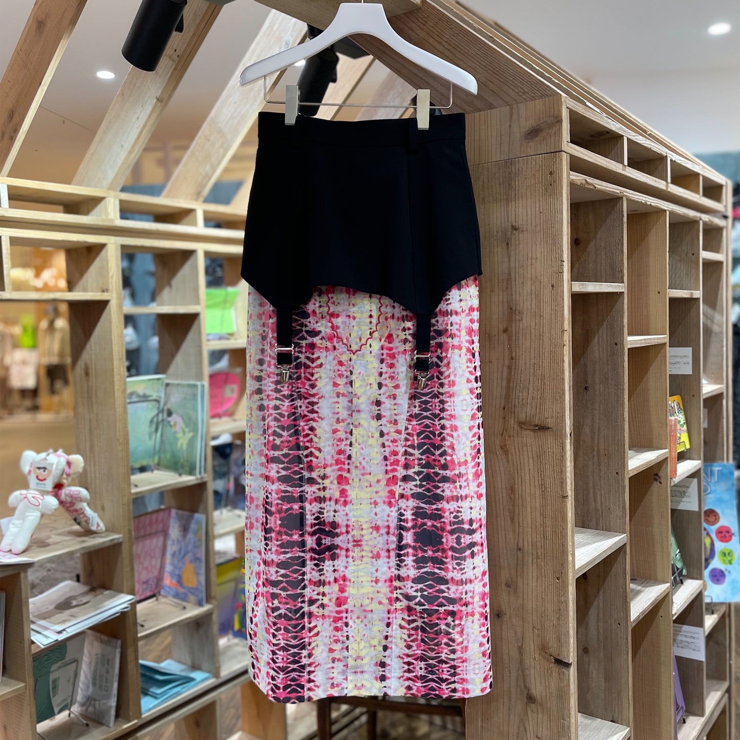 skirt under the skirt / pink / グラフィックスカート