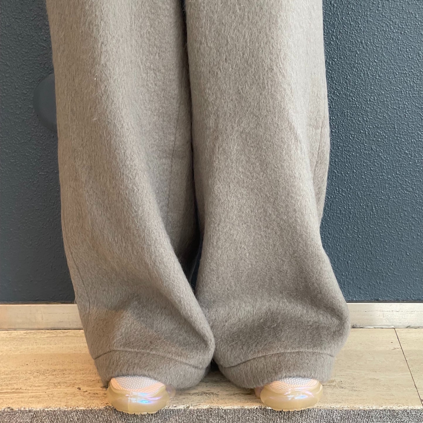hairy wool maxi pants / beige / ウールマキシパンツ