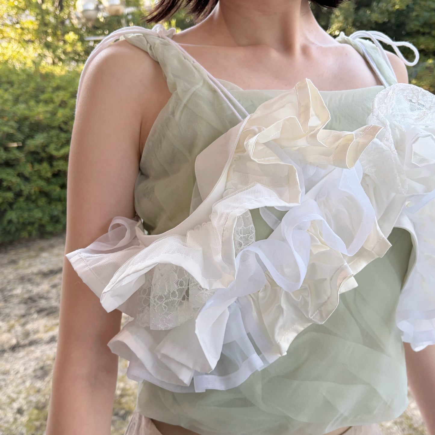 Frill Top / White / フリルトップ