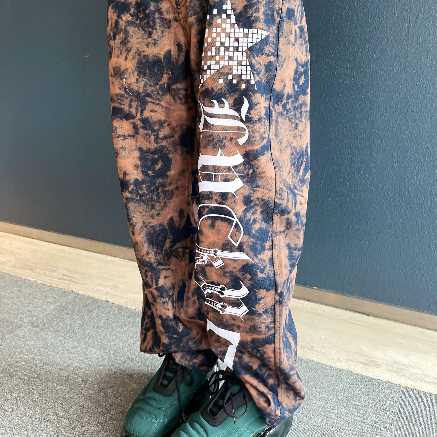 [F.E.E.S] lucky 7 dying wide denim / deep blue / ダイイングワイドデニム