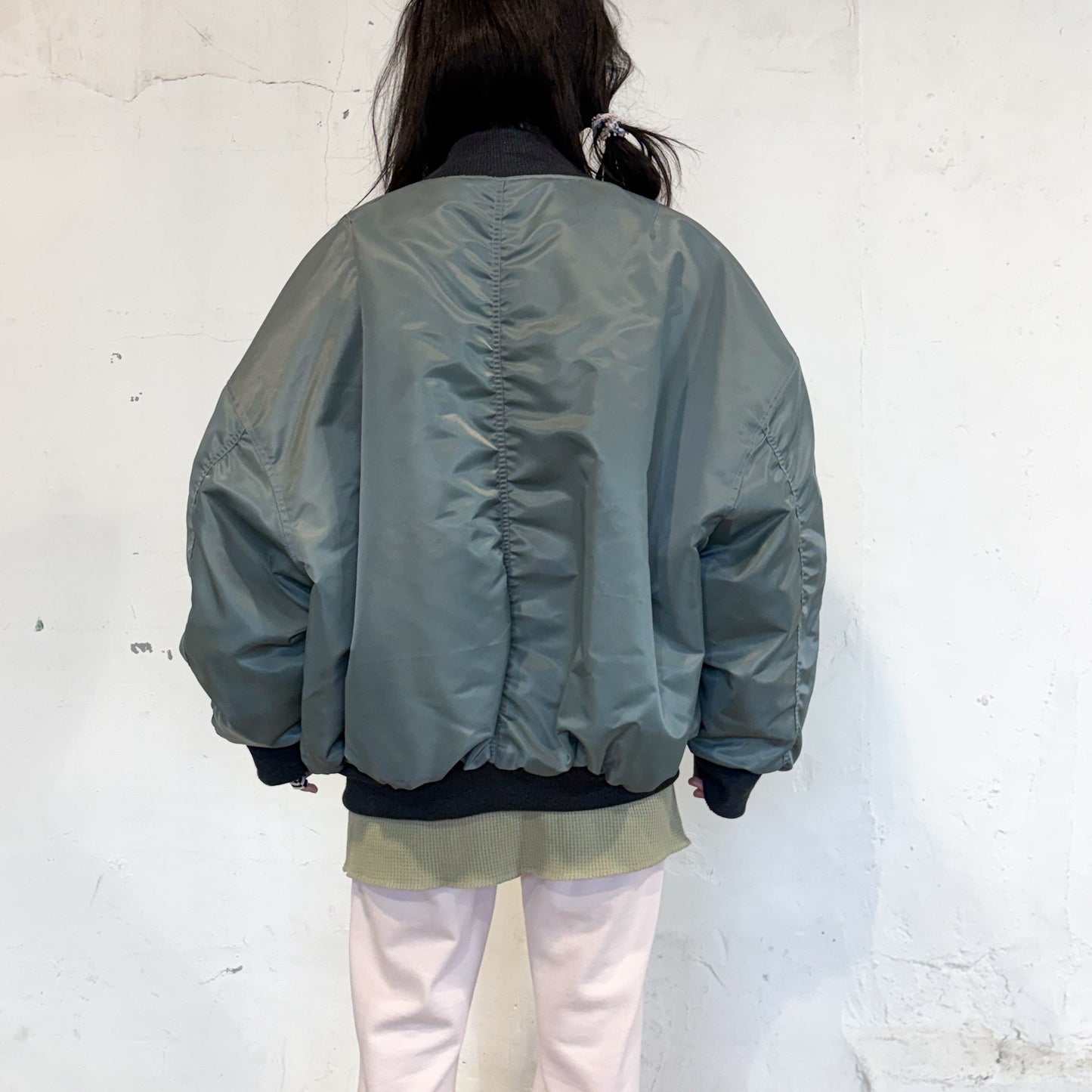 [F.E.E.S] patch bomber padded jacket / grey / リバーシブルダウンジャケット