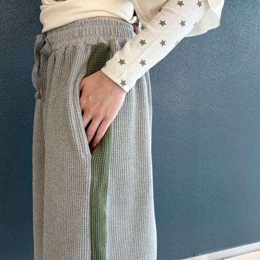 [F.E.E.S] waffle track pants / melange grey / ワッフルトラックパンツ