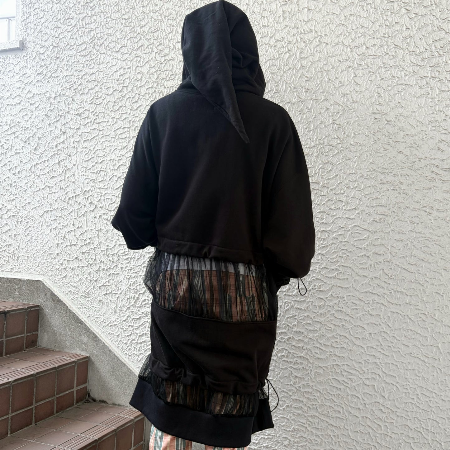 GRAVE ROBBER PULLOVER SWEAT ARTWORK BY TREVOR BROWN / BLACK / オーバーサイズスウェット