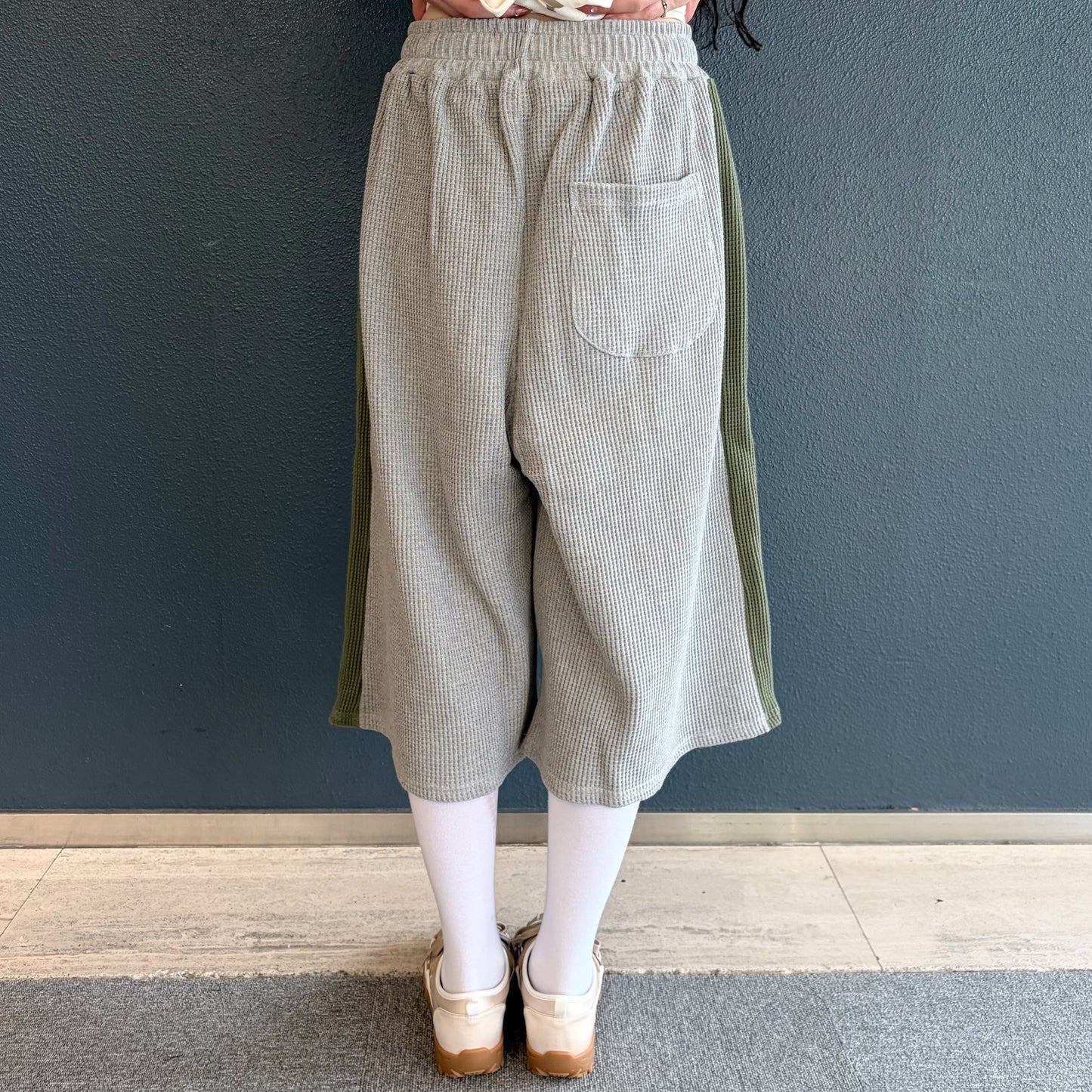 [F.E.E.S] waffle track pants / melange grey / ワッフルトラックパンツ