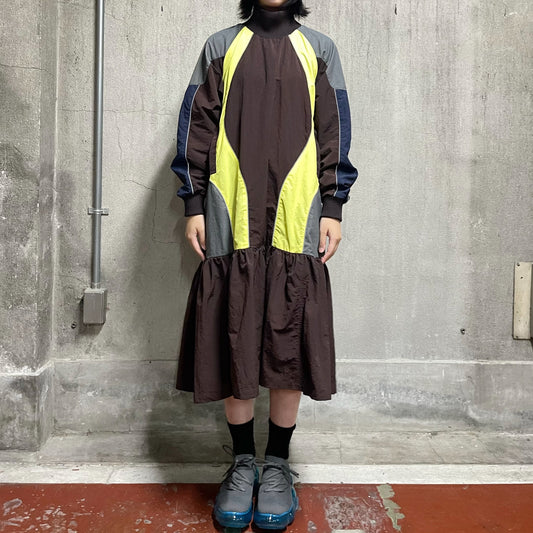 SWITCHING NYLON ONE-PIECE / BROWN x YELLOW / 切り替えナイロンワンピース