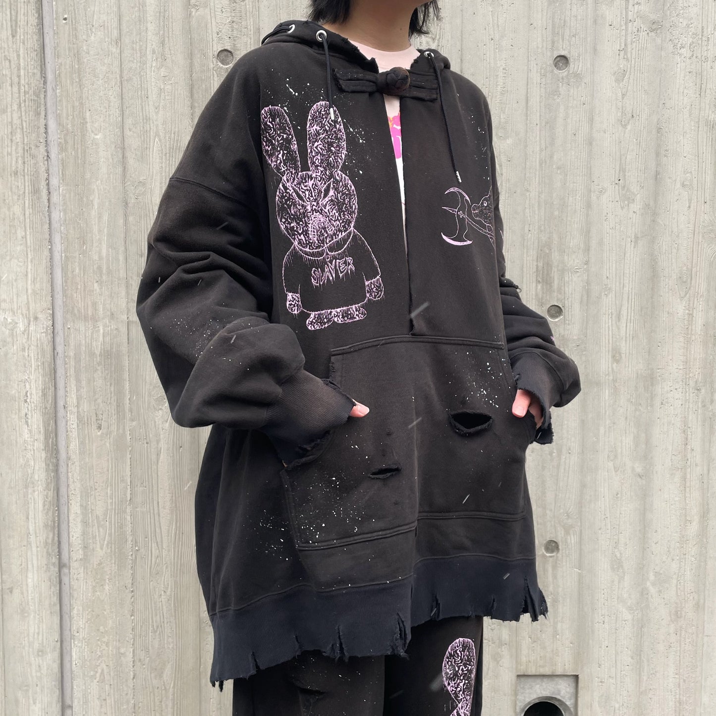 DESTROYED BUNNY HOODIE BIOSTONE WASHED DAMAGE STAIN PROCESSED / BLACK / うさ耳フーディー