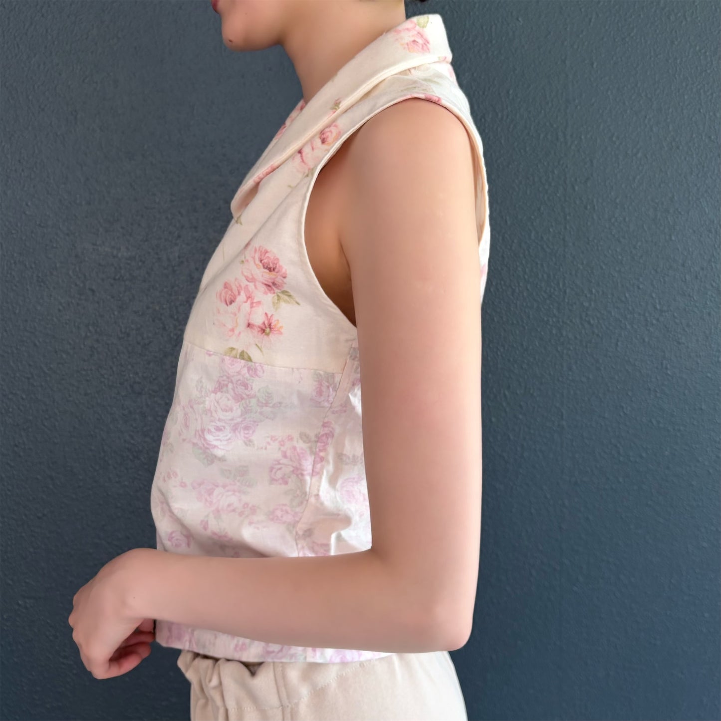 no sleeve zip up vest / flower / ノースリーブジップアップベスト