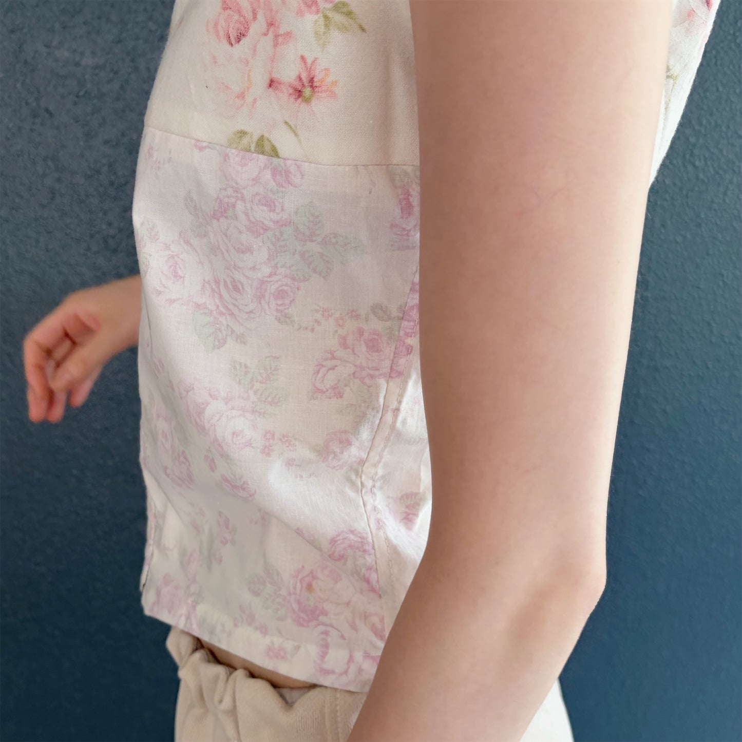 no sleeve zip up vest / flower / ノースリーブジップアップベスト