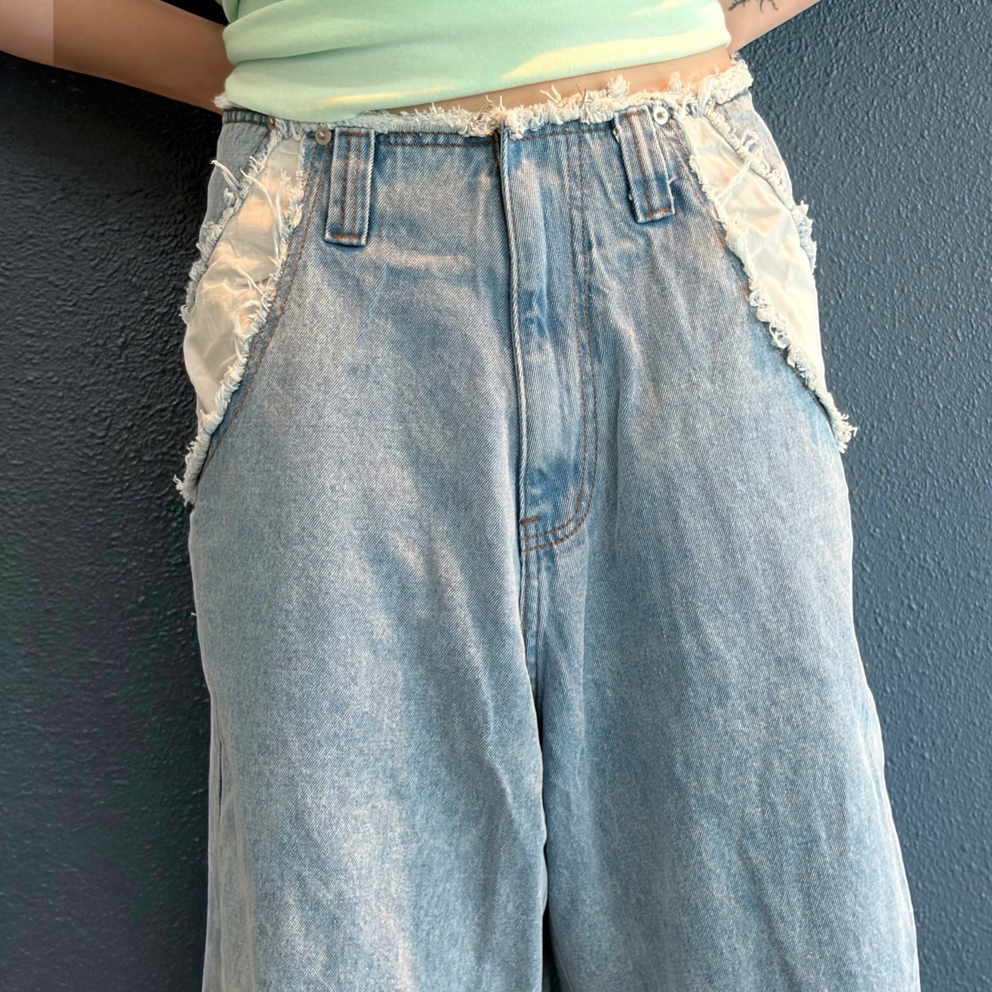 [fa.er.ie] cropped cut-off pants / denim / 切りっぱなしバミューダパンツ