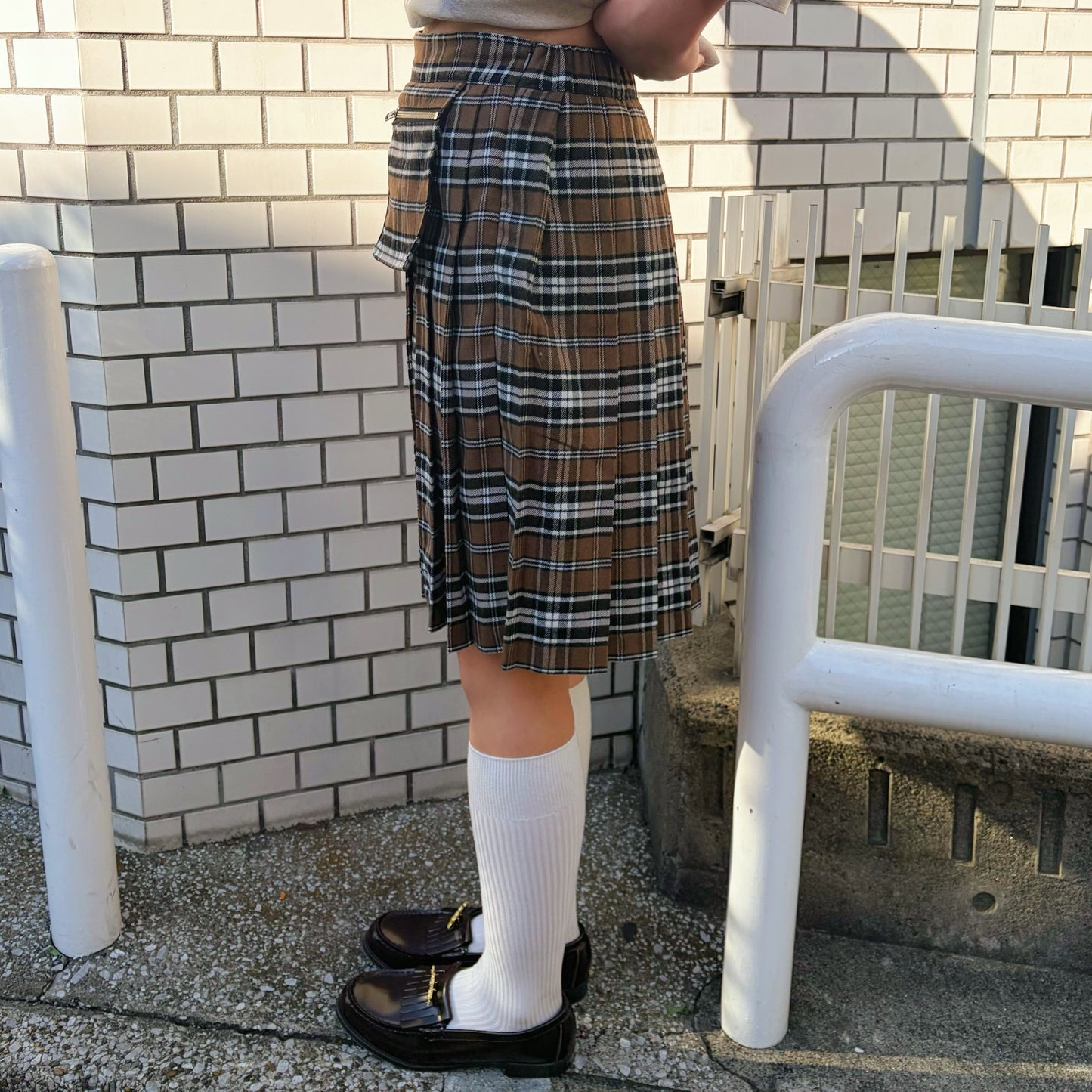 [fa.er.ie] check pocket pleated skirt pants / beige / プリーツスカートパンツ