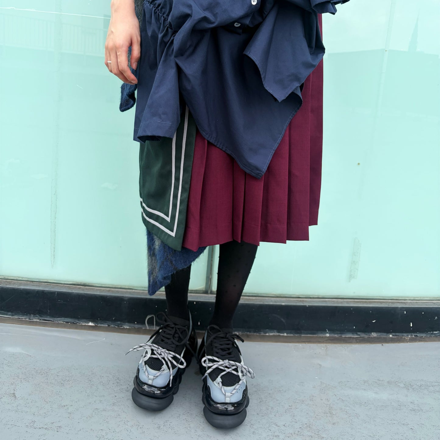 CONFUSING DRESS / WHITE - NAVY / ユニークドレス