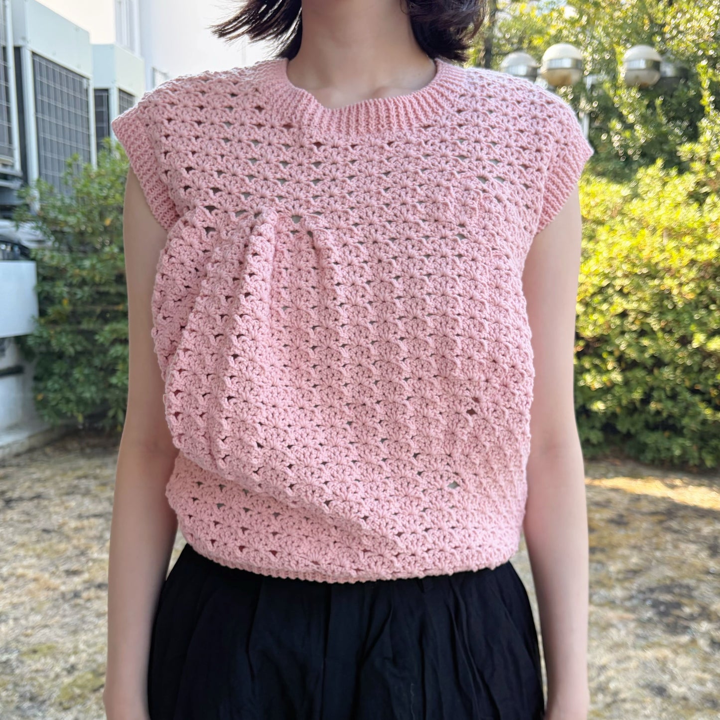 unstable pullover / pink / レースクロシェベスト